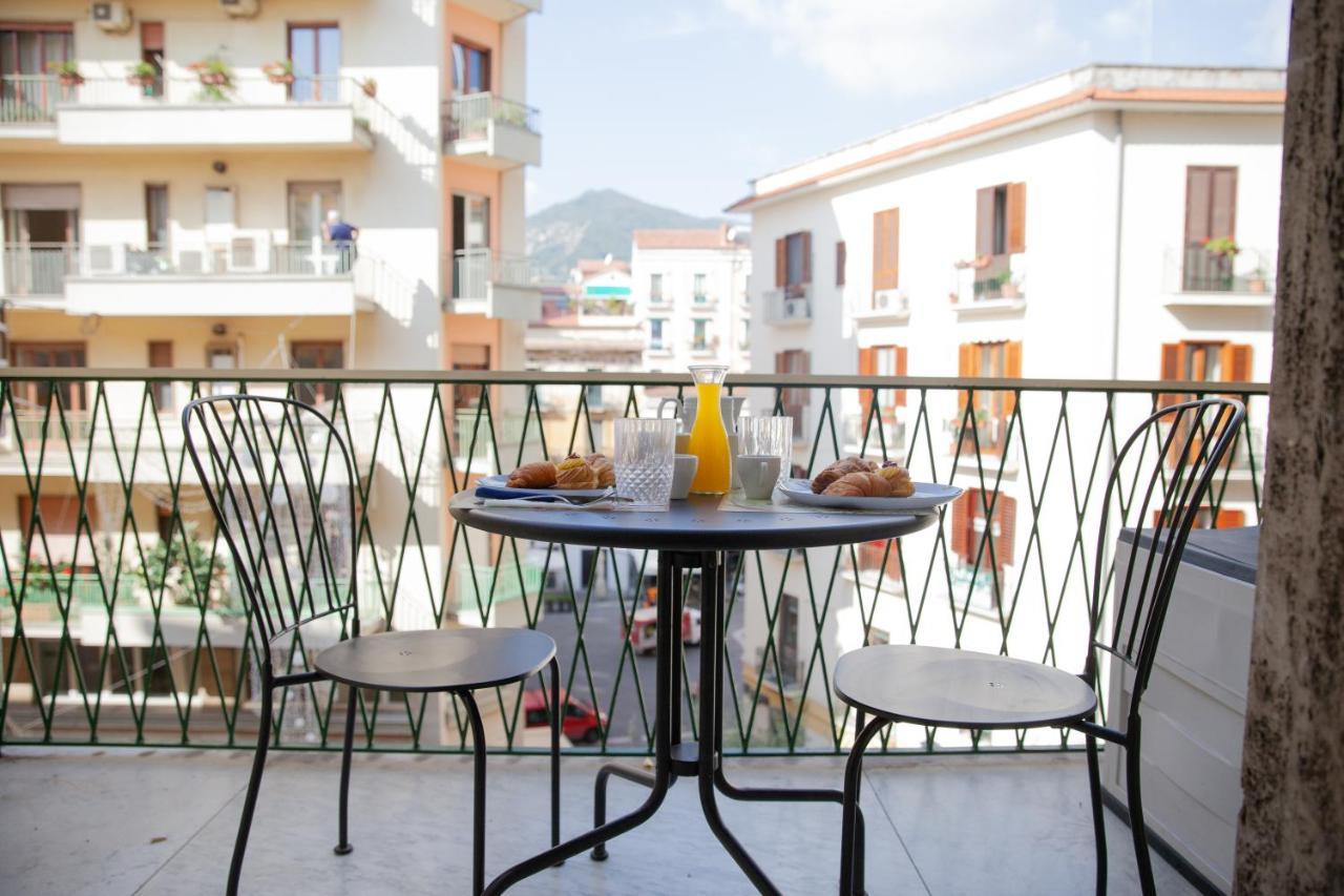 Velia34 Bed & Breakfast Salerno Ngoại thất bức ảnh
